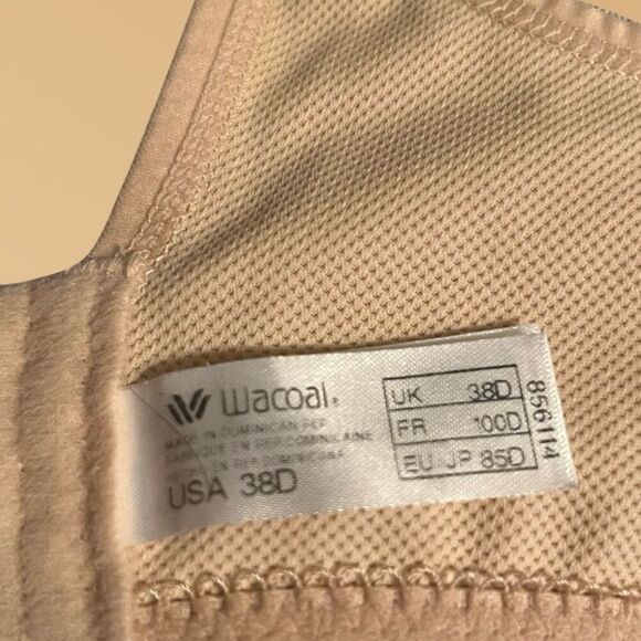 Plus Size Wacoal Wireless Non Molded Bra Size 38D - Picture 3 of 5